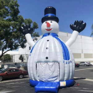HUGE 27ft TALL SNOW MAN